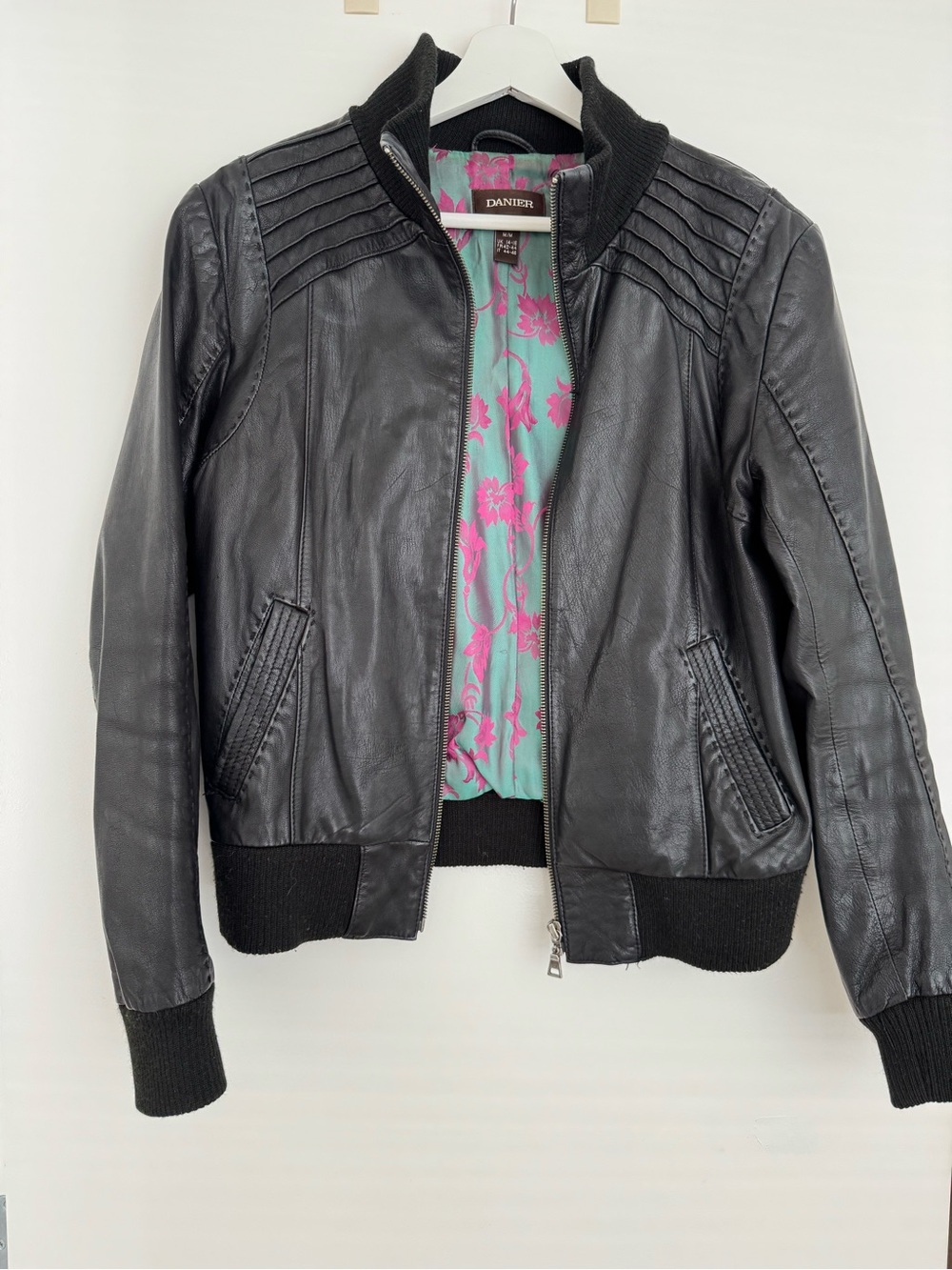 Vintage 2000s Danier Leather Bomber Jacket with Knit Trim - Size Medium